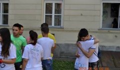 Fiatalok Lendületben Program-Free Hug akció a szeretet és a tolerancia jegyében